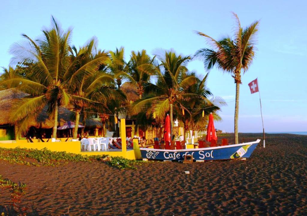 Hotel Cafe Del Sol Monterrico Exterior foto
