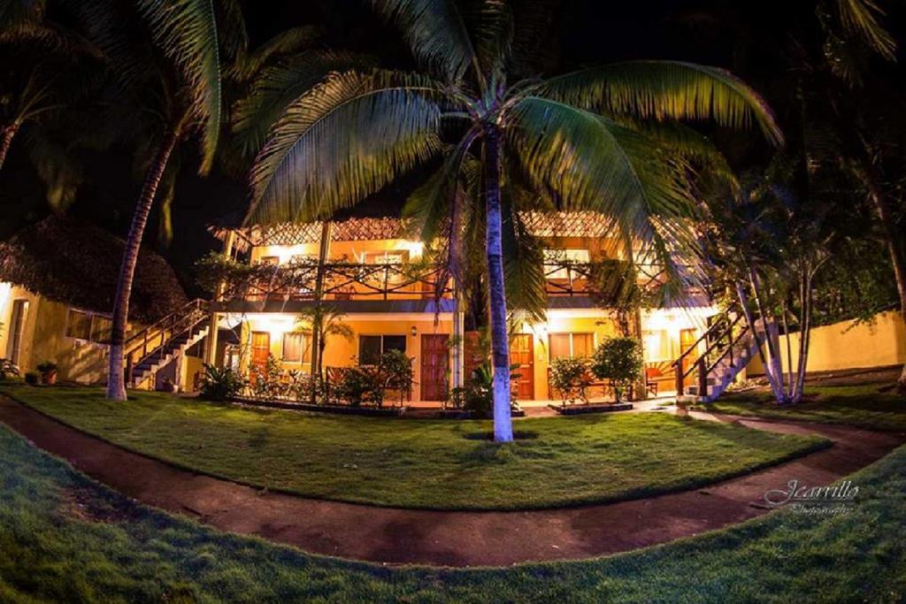 Hotel Cafe Del Sol Monterrico Exterior foto